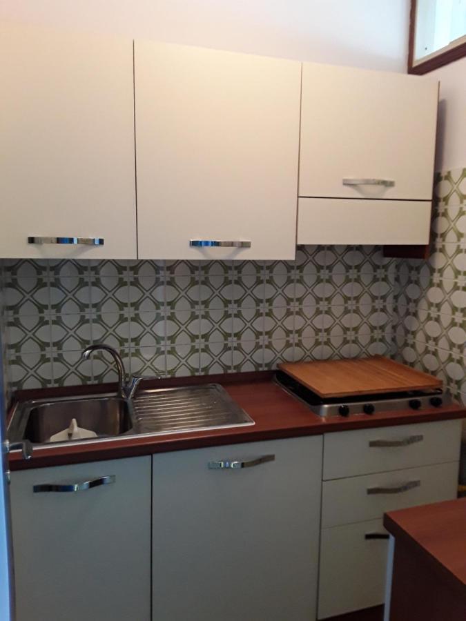 Residence Spighetta 2 Torri Del Benaco Bagian luar foto